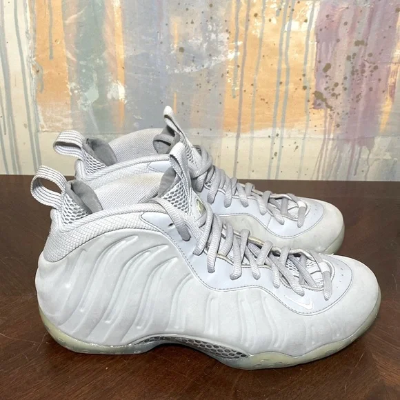 Nike Air Foamposite Wolf Grey Mens basketballsneakers size 11